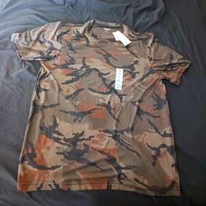 Old navy core t shirt camouflage